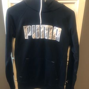 Puma boys girls or women hooded pull over